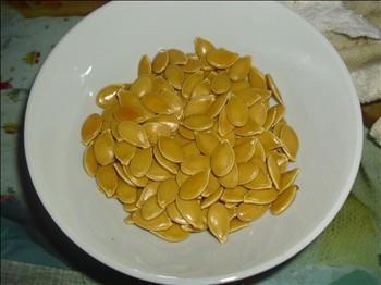 微波南瓜籽怎么做，微波南瓜籽怎么做好吃，微波南瓜籽做法