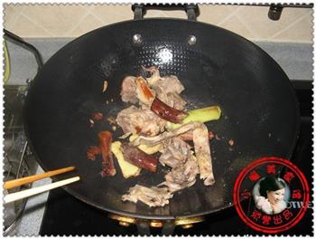 竹荪煲鸭汤怎么做，竹荪煲鸭汤怎么做好吃，竹荪煲鸭汤做法