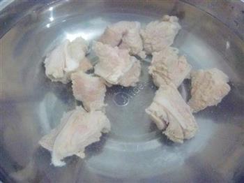 骨肉相连松茸汤怎么做,骨肉相连松茸汤怎么做好吃,骨肉相连松茸汤做法 骨肉相连松茸汤怎么做,骨肉相连松茸汤怎么做好吃,骨肉相连松茸汤做法
