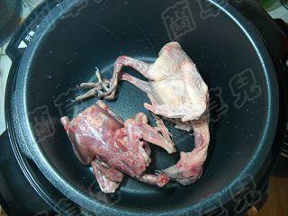 灵芝杞枣炖乳鸽怎么做,灵芝杞枣炖乳鸽怎么做好吃,灵芝杞枣炖乳鸽做法 灵芝杞枣炖乳鸽怎么做,灵芝杞枣炖乳鸽怎么做好吃,灵芝杞枣炖乳鸽做法