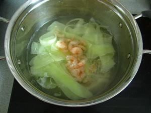 九月青黄瓜虾仁汤怎么做，九月青黄瓜虾仁汤怎么做好吃，九月青黄瓜虾仁汤做法