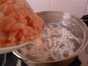 鸡丝榨菜汤怎么做，鸡丝榨菜汤怎么做好吃，鸡丝榨菜汤做法