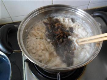 鸡丝榨菜汤怎么做，鸡丝榨菜汤怎么做好吃，鸡丝榨菜汤做法