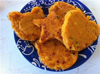 卡通浓香玉米饼怎么做，卡通浓香玉米饼怎么做好吃，卡通浓香玉米饼做法