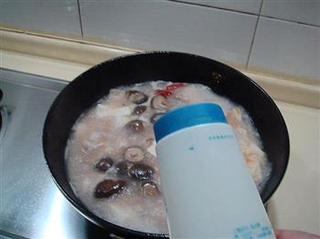 酸汤鱼头怎么做,酸汤鱼头怎么做好吃,酸汤鱼头做法 酸汤鱼头怎么做,酸汤鱼头怎么做好吃,酸汤鱼头做法