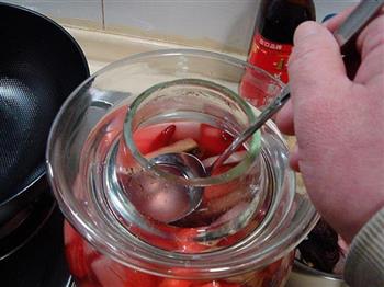 酸汤鱼头怎么做，酸汤鱼头怎么做好吃，酸汤鱼头做法