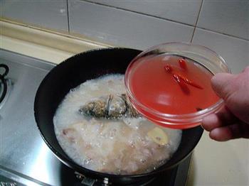 酸汤鱼头怎么做,酸汤鱼头怎么做好吃,酸汤鱼头做法 酸汤鱼头怎么做,酸汤鱼头怎么做好吃,酸汤鱼头做法