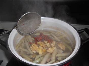牛肉扁尖桃仁汤怎么做，牛肉扁尖桃仁汤怎么做好吃，牛肉扁尖桃仁汤做法