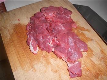 牛肉扁尖桃仁汤怎么做，牛肉扁尖桃仁汤怎么做好吃，牛肉扁尖桃仁汤做法