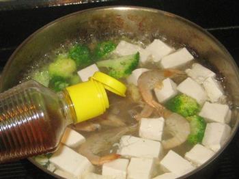 白条虾豆腐汤怎么做，白条虾豆腐汤怎么做好吃，白条虾豆腐汤做法