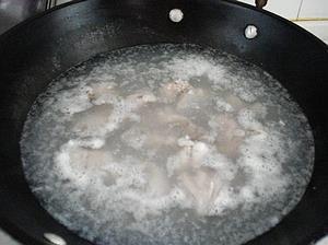 羊肉鱼汤怎么做，羊肉鱼汤怎么做好吃，羊肉鱼汤做法