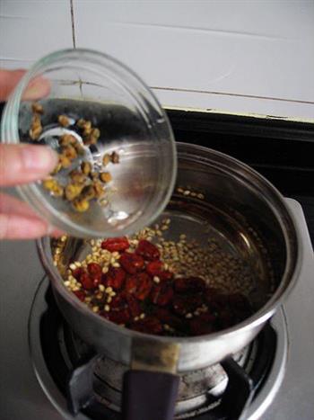 红枣菊花炒麦茶怎么做,红枣菊花炒麦茶怎么做好吃,红枣菊花炒麦茶做法 红枣菊花炒麦茶怎么做,红枣菊花炒麦茶怎么做好吃,红枣菊花炒麦茶做法