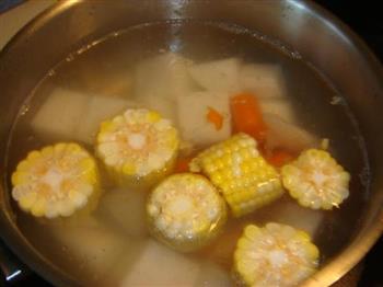 清鲜玉米羊肉汤怎么做，清鲜玉米羊肉汤怎么做好吃，清鲜玉米羊肉汤做法