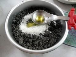 双色黑芝麻糯米糍怎么做，双色黑芝麻糯米糍怎么做好吃，双色黑芝麻糯米糍做法