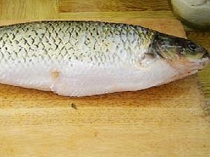 鱼头鱼骨豆腐汤怎么做，鱼头鱼骨豆腐汤怎么做好吃，鱼头鱼骨豆腐汤做法