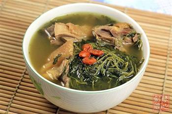 益母草煲老鸡汤怎么做，益母草煲老鸡汤怎么做好吃，益母草煲老鸡汤做法