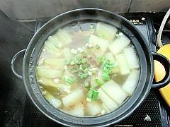 白萝卜煲牛肉怎么做，白萝卜煲牛肉怎么做好吃，白萝卜煲牛肉做法