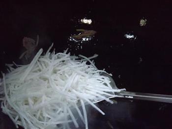 萝卜粉丝汤怎么做，萝卜粉丝汤怎么做好吃，萝卜粉丝汤做法