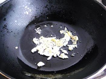 麻辣小鱼干怎么做，麻辣小鱼干怎么做好吃，麻辣小鱼干做法