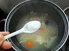 白胡椒猪肚汤怎么做，白胡椒猪肚汤怎么做好吃，白胡椒猪肚汤做法