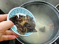 白胡椒猪肚汤怎么做，白胡椒猪肚汤怎么做好吃，白胡椒猪肚汤做法