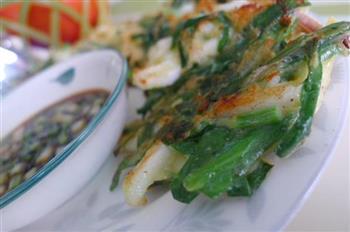 香煎鱿鱼韭菜饼怎么做，香煎鱿鱼韭菜饼怎么做好吃，香煎鱿鱼韭菜饼做法