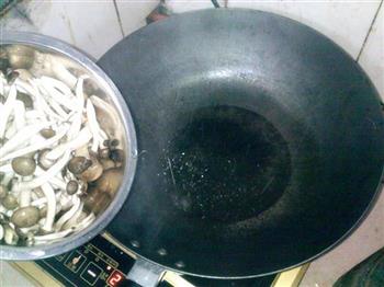 西兰花菇香鹌鹑蛋怎么做，西兰花菇香鹌鹑蛋怎么做好吃，西兰花菇香鹌鹑蛋做法