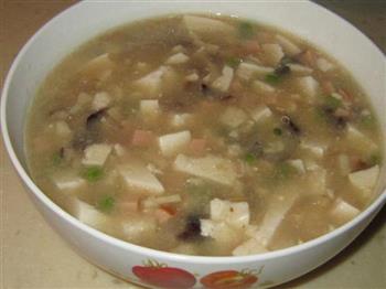 海参豆腐煲怎么做，海参豆腐煲怎么做好吃，海参豆腐煲做法