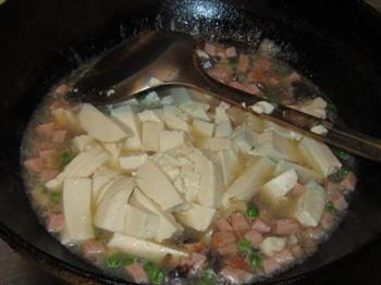 海参豆腐煲怎么做，海参豆腐煲怎么做好吃，海参豆腐煲做法