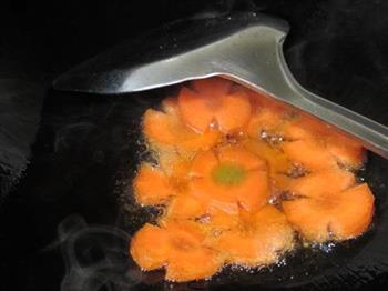 榨菜玉米鸭块汤怎么做，榨菜玉米鸭块汤怎么做好吃，榨菜玉米鸭块汤做法