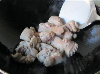 榨菜玉米鸭块汤怎么做，榨菜玉米鸭块汤怎么做好吃，榨菜玉米鸭块汤做法