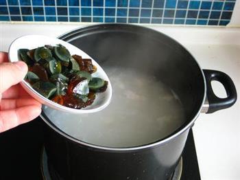 皮蛋瘦肉粥怎么做，皮蛋瘦肉粥怎么做好吃，皮蛋瘦肉粥做法
