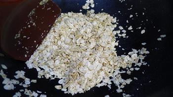 燕麦片糖怎么做，燕麦片糖怎么做好吃，燕麦片糖做法