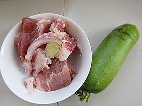 青萝卜肉片汤怎么做，青萝卜肉片汤怎么做好吃，青萝卜肉片汤做法