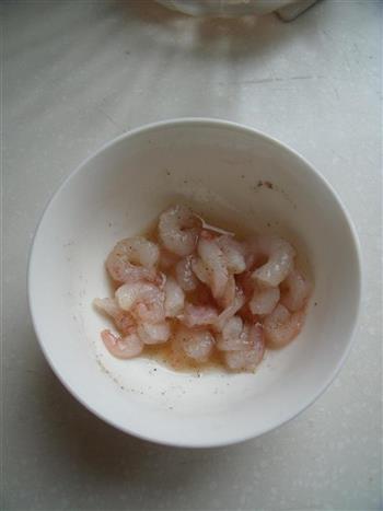 鲜虾五彩萝卜汤怎么做，鲜虾五彩萝卜汤怎么做好吃，鲜虾五彩萝卜汤做法