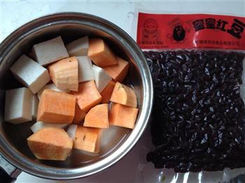 红豆芋艿甜汤怎么做，红豆芋艿甜汤怎么做好吃，红豆芋艿甜汤做法