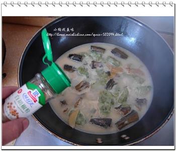 生菜疙瘩鳝鱼汤怎么做，生菜疙瘩鳝鱼汤怎么做好吃，生菜疙瘩鳝鱼汤做法