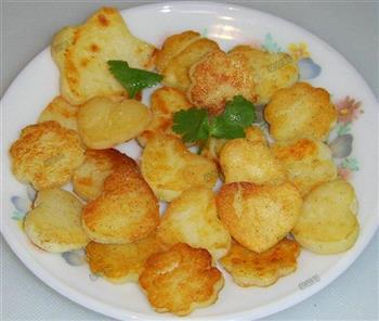 椒盐小薯饼怎么做，椒盐小薯饼怎么做好吃，椒盐小薯饼做法