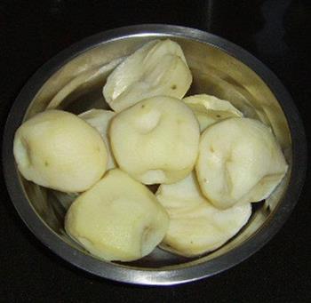 椒盐小薯饼怎么做，椒盐小薯饼怎么做好吃，椒盐小薯饼做法