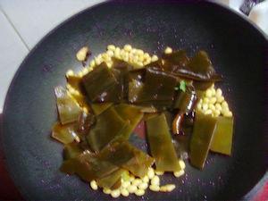 海带焖黄豆怎么做，海带焖黄豆怎么做好吃，海带焖黄豆做法