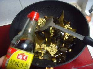 海带焖黄豆怎么做，海带焖黄豆怎么做好吃，海带焖黄豆做法
