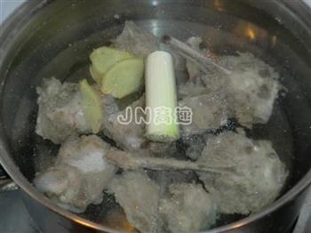 羊骨汤汆粉丝怎么做，羊骨汤汆粉丝怎么做好吃，羊骨汤汆粉丝做法
