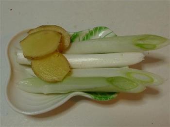 黄豆玉米蹄髈汤怎么做，黄豆玉米蹄髈汤怎么做好吃，黄豆玉米蹄髈汤做法