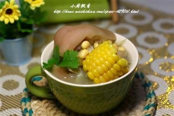 黄豆玉米蹄髈汤怎么做，黄豆玉米蹄髈汤怎么做好吃，黄豆玉米蹄髈汤做法