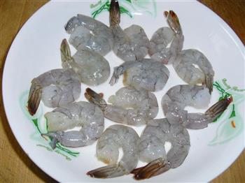 荠菜虾球怎么做，荠菜虾球怎么做好吃，荠菜虾球做法