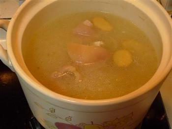 黄豆玉米蹄髈汤怎么做，黄豆玉米蹄髈汤怎么做好吃，黄豆玉米蹄髈汤做法
