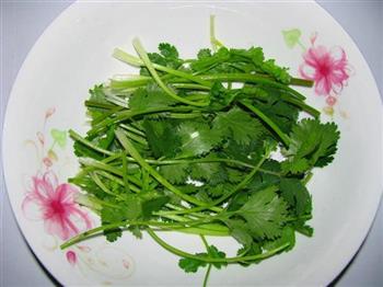香菜肉圆汤怎么做，香菜肉圆汤怎么做好吃，香菜肉圆汤做法