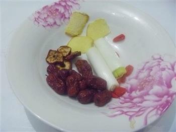 薏米赤豆排骨汤怎么做，薏米赤豆排骨汤怎么做好吃，薏米赤豆排骨汤做法