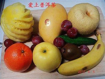 水果色拉怎么做，水果色拉怎么做好吃，水果色拉做法