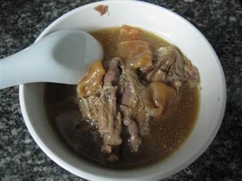 白鸽炖鱼鳔怎么做，白鸽炖鱼鳔怎么做好吃，白鸽炖鱼鳔做法